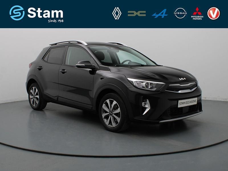 Zwart Occasion 2021 Kia Stonic SUV | € 17.290 (Eerlijke prijs) - Afbeelding 1/4