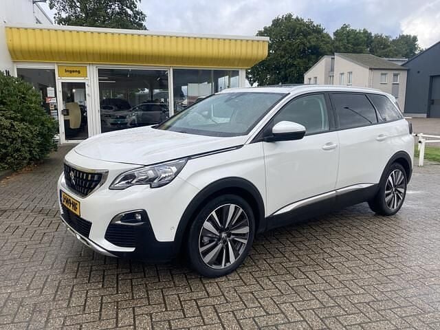 Wit, metallic lak Gebruikt 2020 Peugeot 5008 Premium MPV | € 15.950 (Goede deal) - Afbeelding 1/4