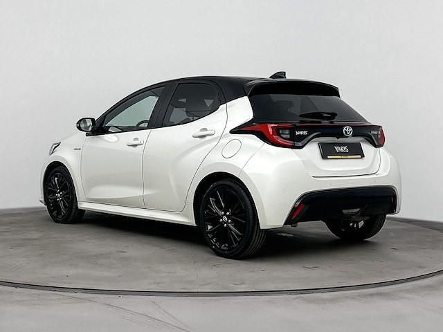 Occasion Toyota Yaris Hybrid Executive 116 PK (85 kW) 2021 Wit Hatchback