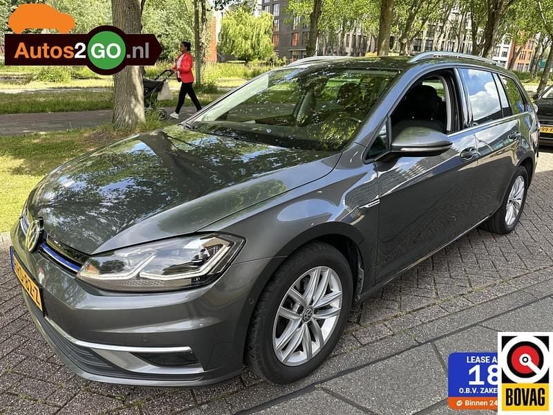 Zwart Gebruikt 2018 VW Golf VII Highline Stationwagen | € 10.995 (Super prijs) - Afbeelding 1/4