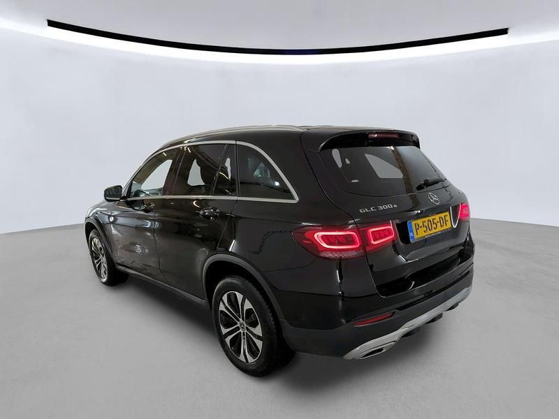 Occasion Mercedes GLC300e Business 320 PK (235 kW) 2022 Zwart SUV