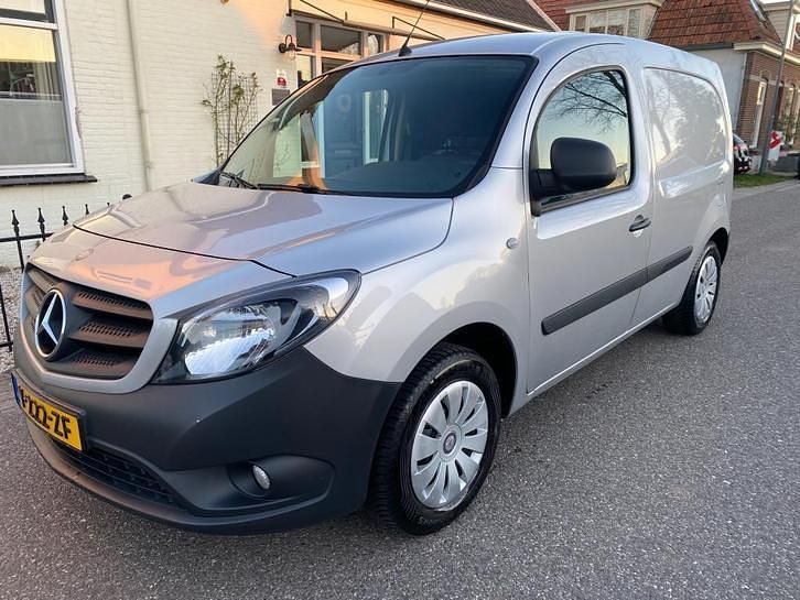 Zilver (metallic) Occasion 2019 Mercedes Citan 112 | € 14.950 (Eerlijke prijs) - Afbeelding 1/4