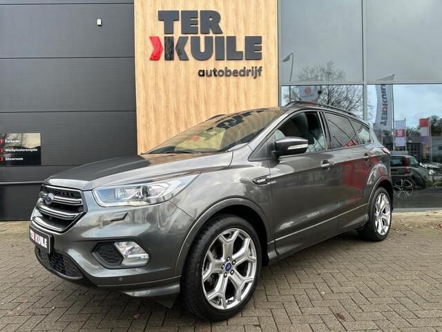 Grijs Gebruikt 2018 Ford Kuga ST-Line SUV | € 16.475 (Iets duurder) - Afbeelding 1/4