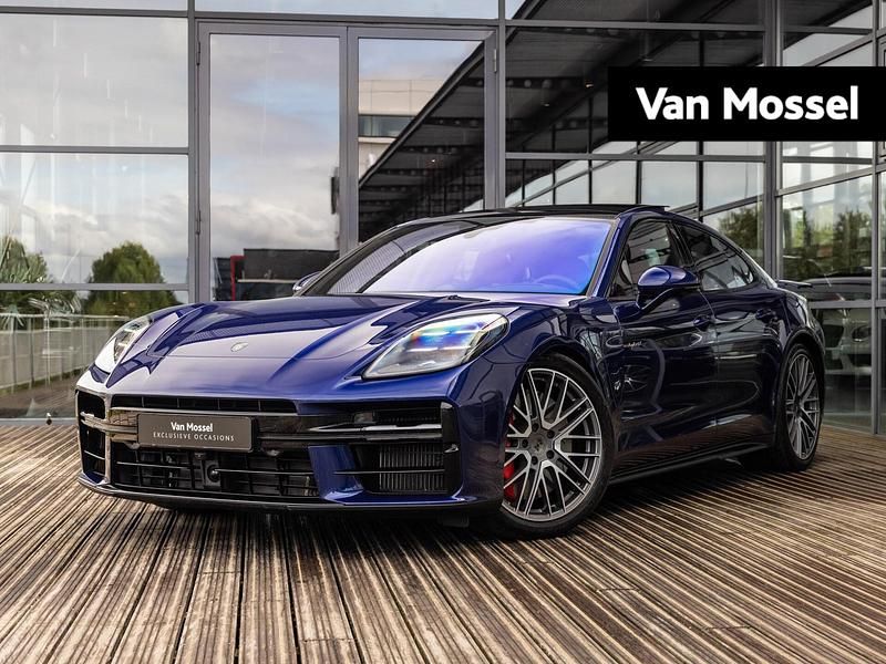 Blauw Gebruikt 2024 Porsche Panamera Turbo Sport Sedan | € 159.900 - Afbeelding 1/4