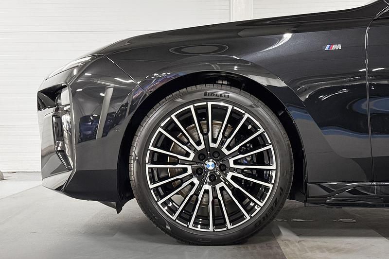 Occasion BMW i7 M Sport 334 kW (455 PK) 2025 Saphirschwarz (donker zwart) Sedan