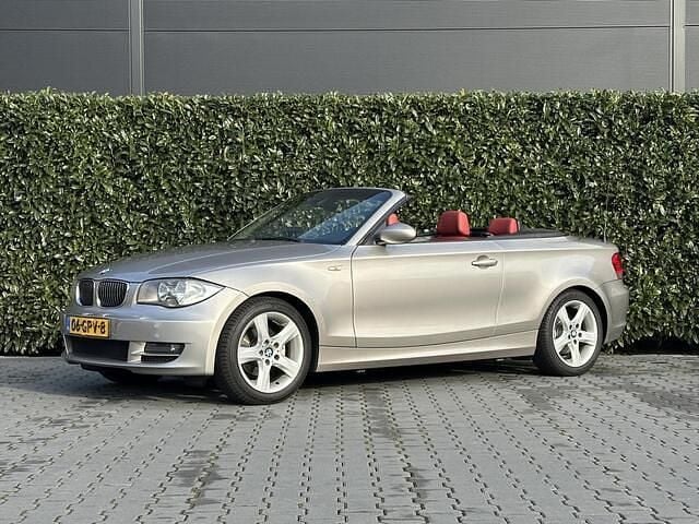 Grijs Occasion 2008 BMW 118 Cabriolet Executive Cabriolet | € 4.450 (Super prijs) - Afbeelding 1/4