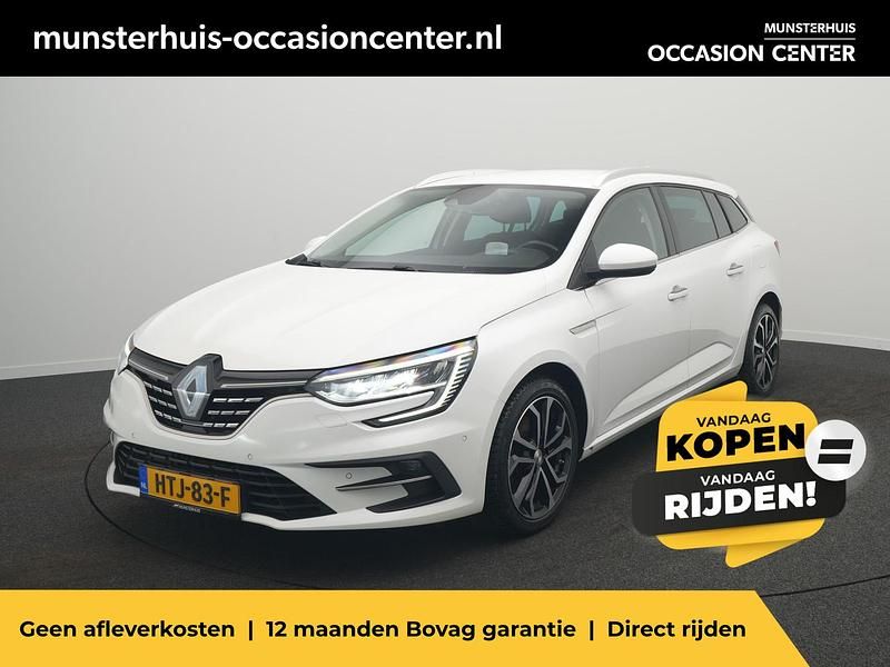 Occasion Renault Megane E-Tech 159 PK (116 kW) 2022 Wit metallic Stationwagen