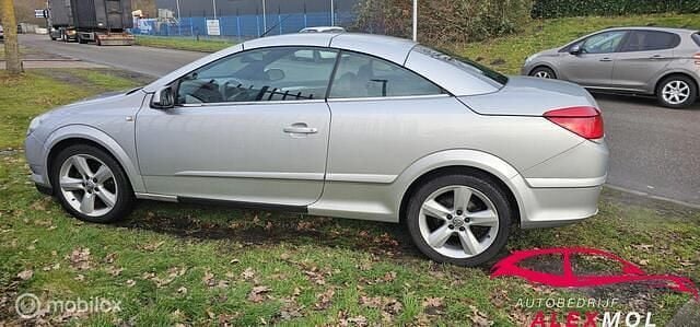 Occasion Opel Astra Cabriolet 140 PK (102 kW) 2007 Grijs Cabriolet