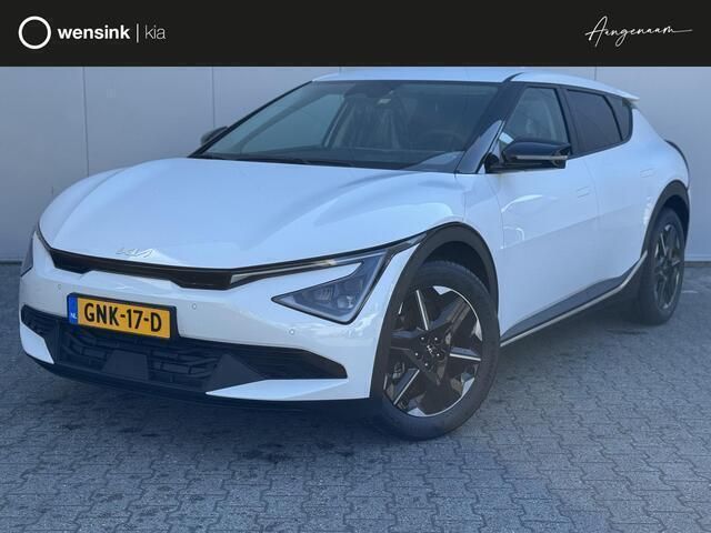 Wit Nieuw 2024 Kia EV6 Light SUV | € 38.995 (Super prijs) - Afbeelding 1/4
