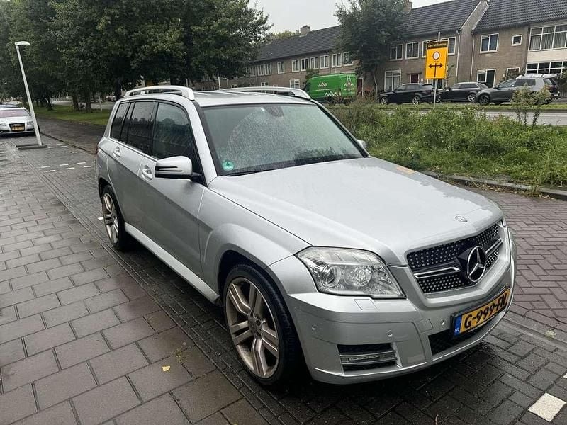 Grijs Occasion 2008 Mercedes GLK320 SUV | € 6.000 - Afbeelding 1/4