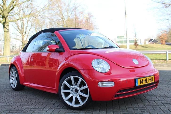 Rood Gebruikt 2003 VW Beetle Cabriolet | € 2.400 (Eerlijke prijs) - Afbeelding 1/4