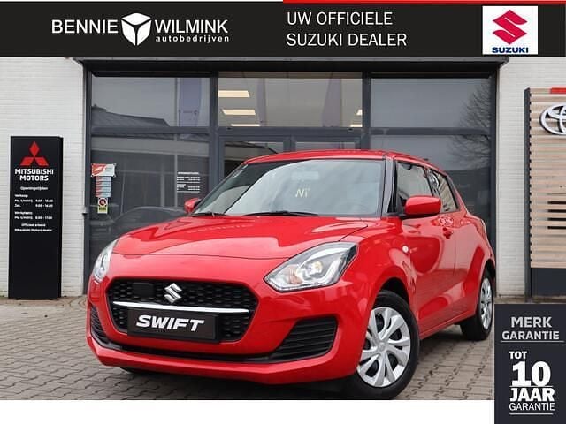 Occasion Suzuki Swift Comfort 83 PK (61 kW) 2023 Rood Hatchback