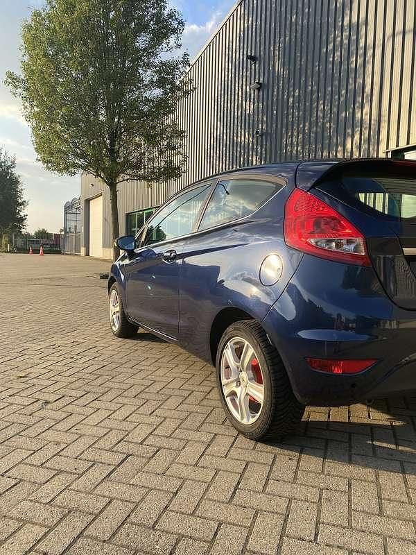 Blauw Gebruikt 2010 Ford Fiesta Ghia Hatchback | € 2.300 (Super prijs) - Afbeelding 1/4