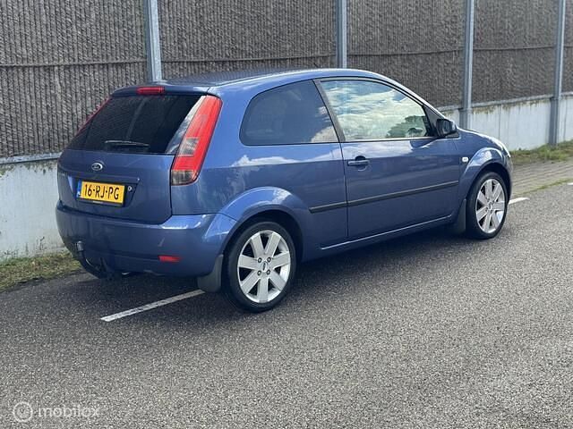 Occasion Ford Fiesta Ambiente 80 PK (58 kW) 2005 Blauw Hatchback