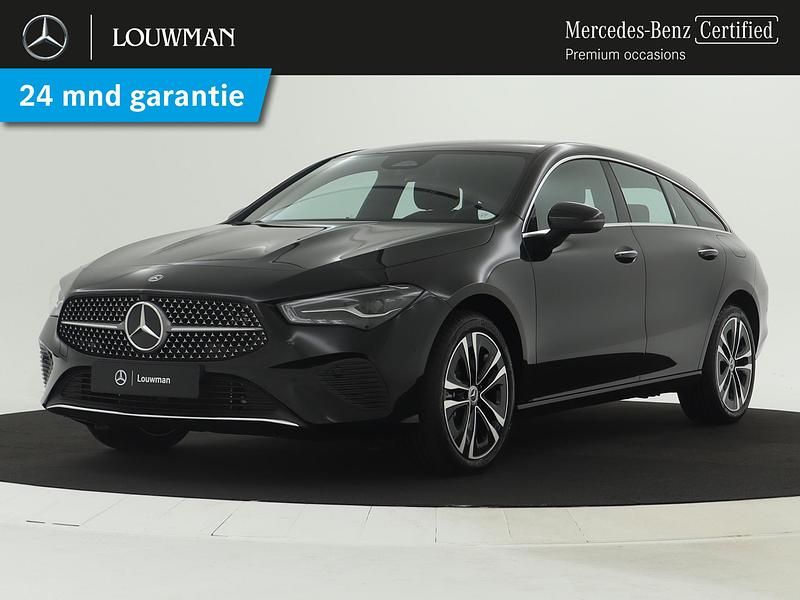 Zwart Occasion 2024 Mercedes CLA250e Shooting Brake Luxury Stationwagen | € 37.945 (Eerlijke prijs) - Afbeelding 1/4