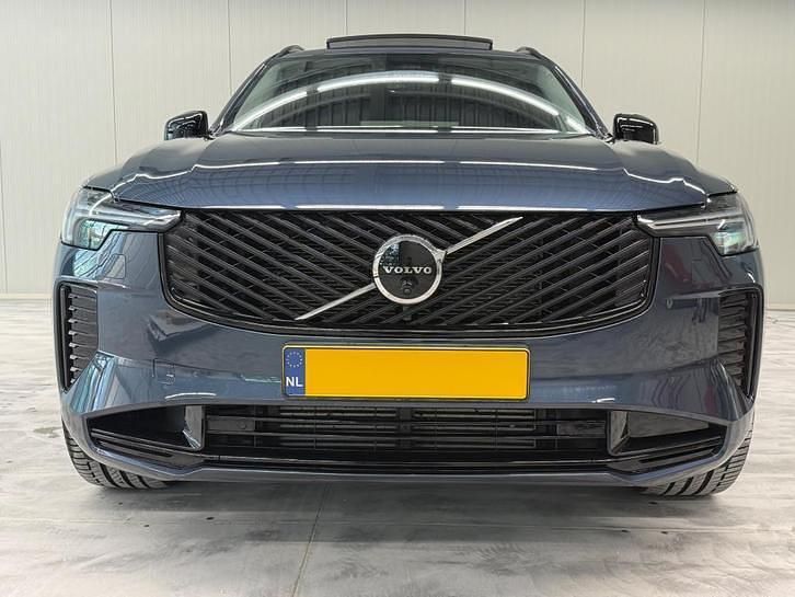 Occasion Volvo XC90 Plus 310 PK (228 kW) 2025 Blauw (metallic) SUV