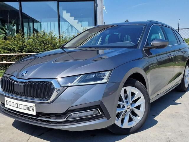 Grijs Occasion 2024 Skoda Octavia Stationwagen | € 29.750 (Iets duurder) - Afbeelding 1/4