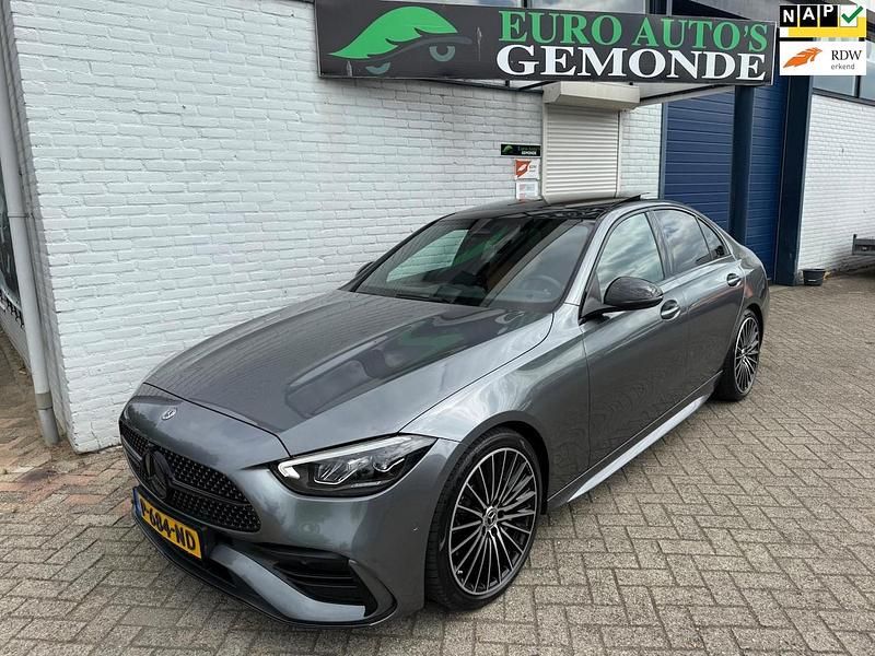 Grijs Gebruikt 2021 Mercedes C220 AMG Sedan | € 47.999 - Afbeelding 1/4