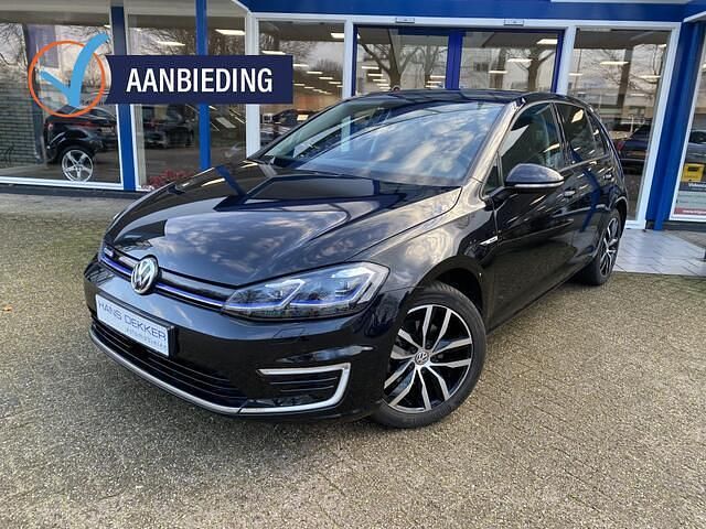 Zwart, metallic lak Occasion 2019 VW e-Golf Hatchback | € 19.950 (Duur) - Afbeelding 1/4