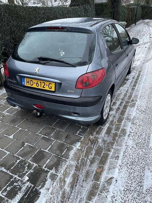 Grijs Occasion 2006 Peugeot 206 Filou Hatchback | € 750 (Super prijs) - Afbeelding 1/4