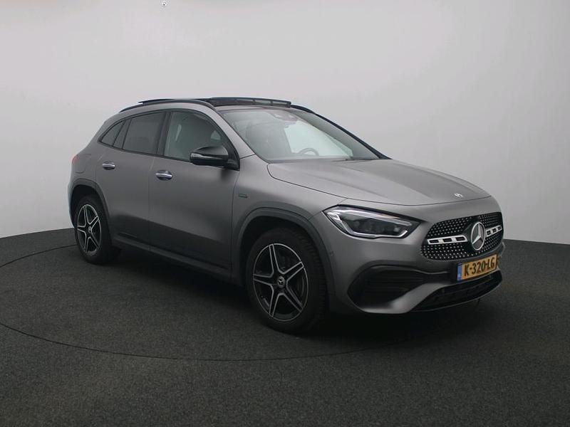 Occasion Mercedes GLA250 Business 218 PK (160 kW) 2021 Grijs SUV