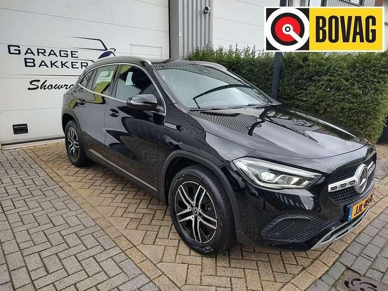 Zwart Occasion 2021 Mercedes GLA250 Progressive SUV | € 29.950 (Super prijs) - Afbeelding 1/4