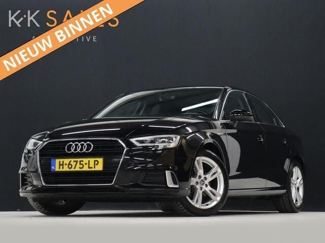 Zwart, metallic lak Gebruikt 2020 Audi A3 Sport Sedan | € 14.740 (Goede deal) - Afbeelding 1/4