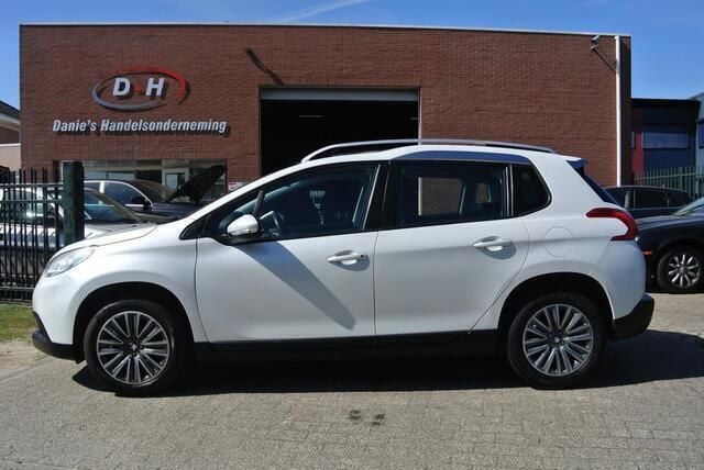 Wit Gebruikt 2016 Peugeot 2008 SUV | € 9.399 (Super prijs) - Afbeelding 1/4