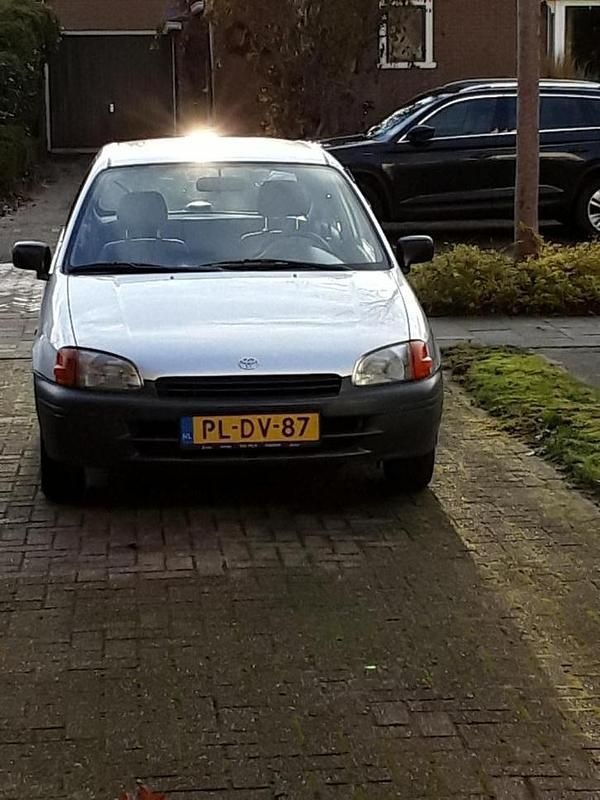 Gebruikt 1996 Toyota Starlet Hatchback | € 1.750 (Eerlijke prijs) - Afbeelding 1/4