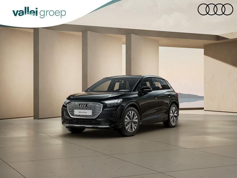 Zwart Nieuw 2025 Audi Q4 e-tron SUV | € 51.426 (Goede deal) - Afbeelding 1/4