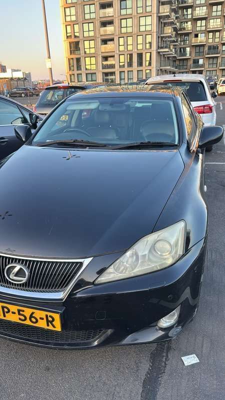 Gebruikt 2006 Lexus IS250 Luxury Line Sedan | € 3.600 - Afbeelding 1/4