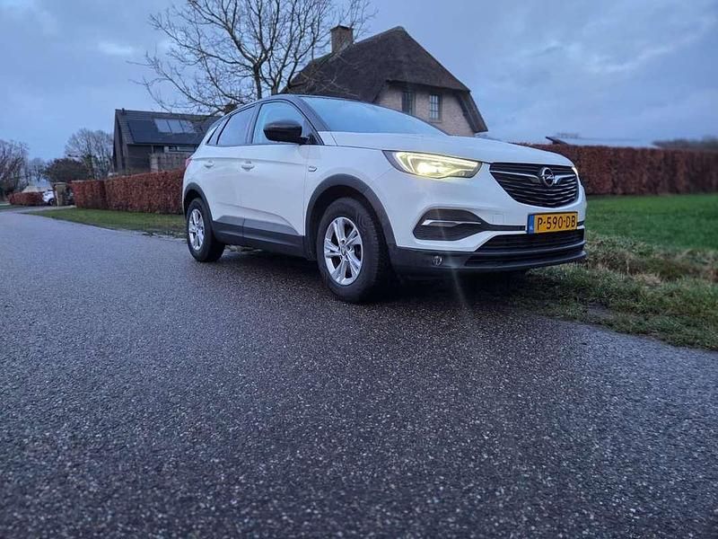 Occasion Opel Grandland X 131 PK (96 kW) 2017 Wit SUV