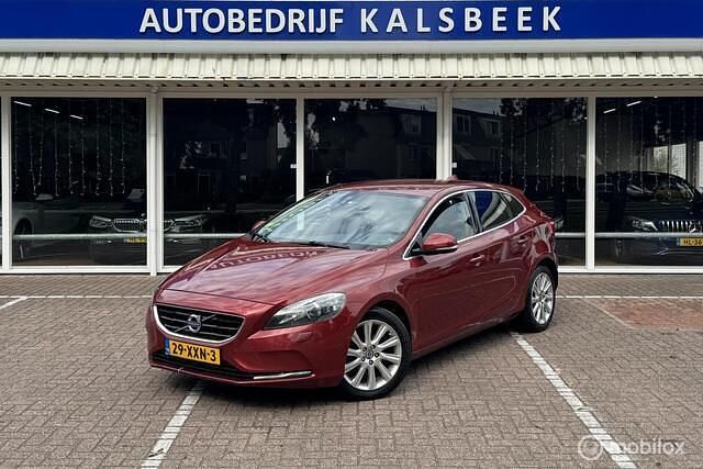 Occasion Volvo V40 Summum 114 PK (83 kW) 2012 Rood Stationwagen