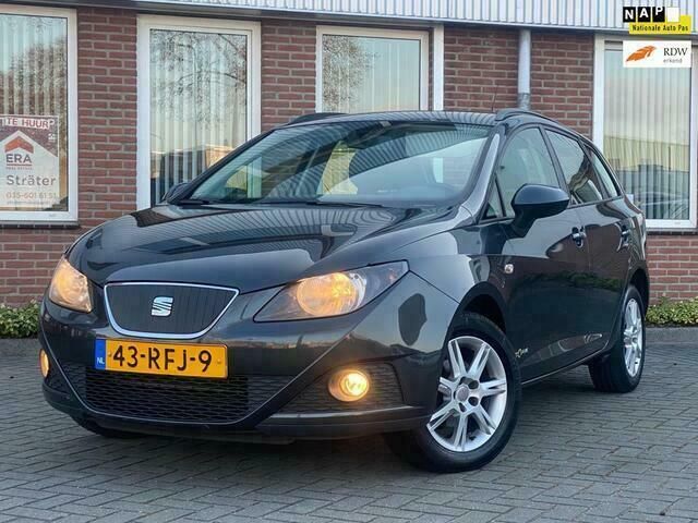Grijs Gebruikt 2011 Seat Ibiza ST Ecomotive Stationwagen | € 4.750 (Duur) - Afbeelding 1/4