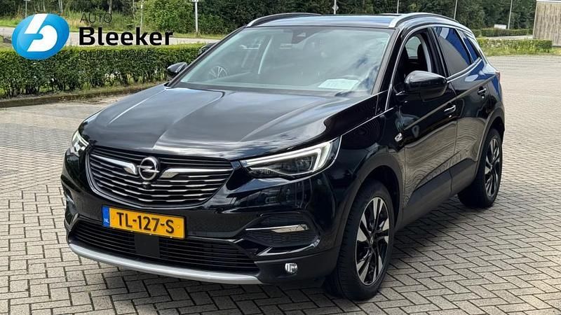 Zwart Gebruikt 2018 Opel Grandland X Innovation SUV | € 15.950 (Iets duurder) - Afbeelding 1/4
