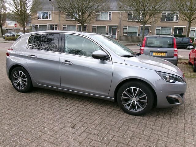 Occasion Peugeot 308 Allure 126 PK (92 kW) 2014 Grijs Hatchback