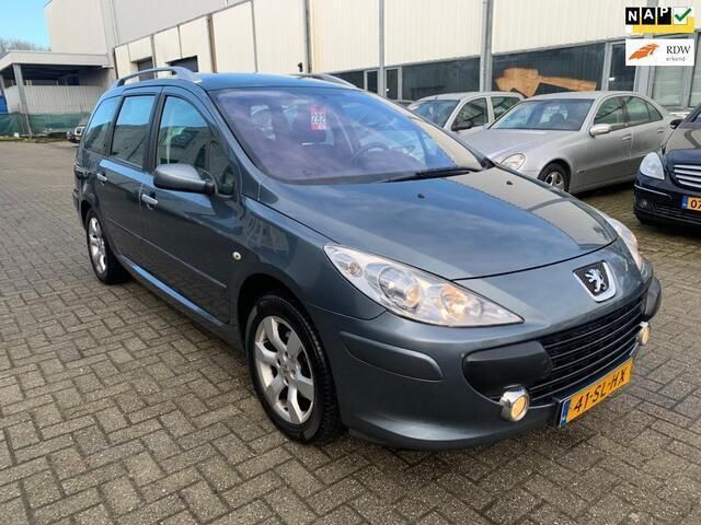 Grijs Gebruikt 2006 Peugeot 307 MPV | € 1.250 (Eerlijke prijs) - Afbeelding 1/4
