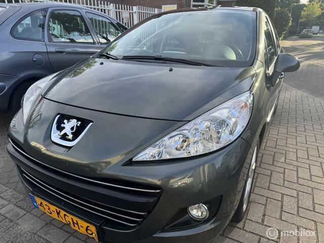 Grijs Gebruikt 2009 Peugeot 207 Hatchback | € 2.750 (Eerlijke prijs) - Afbeelding 1/4