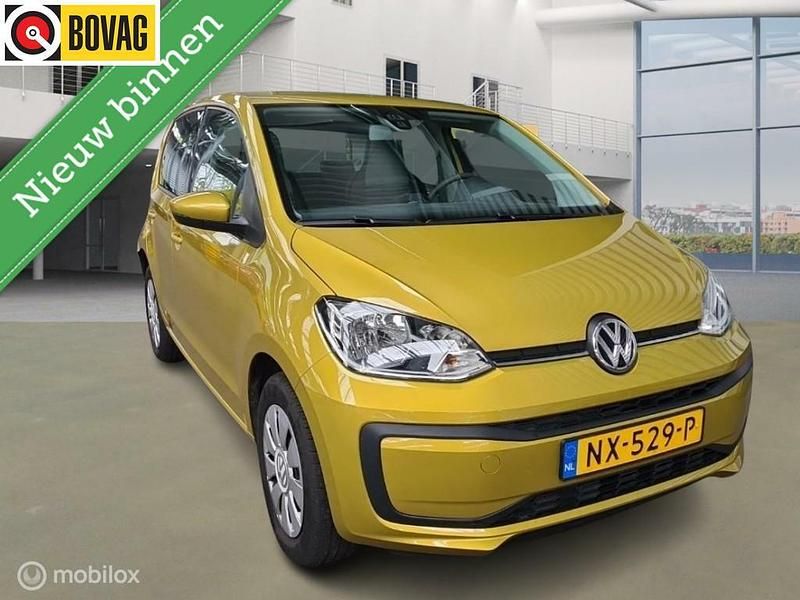 Occasion VW up! move up! 60 PK (44 kW) 2017 Geel Hatchback