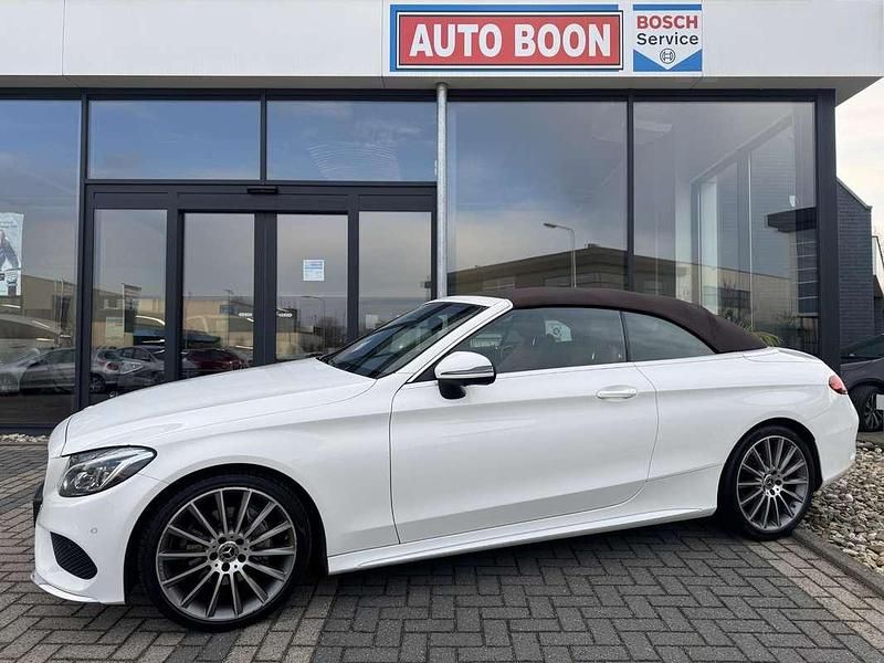 Wit Occasion 2018 Mercedes C180 AMG Cabriolet | € 27.450 (Eerlijke prijs) - Afbeelding 1/4