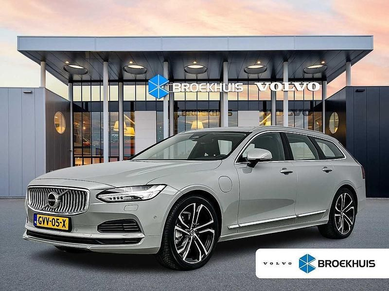 Grijs Gebruikt 2024 Volvo V90 Ultra Stationwagen | € 59.900 (Duur) - Afbeelding 1/4