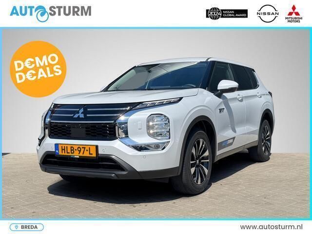 Wit Nieuw 2025 Mitsubishi Outlander Intense SUV | € 50.890 (Eerlijke prijs) - Afbeelding 1/4