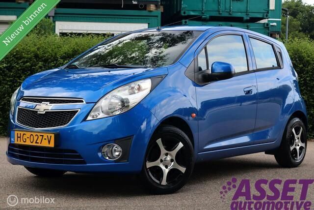 Blauw Gebruikt 2010 Chevrolet Spark Hatchback | € 3.495 (Eerlijke prijs) - Afbeelding 1/4