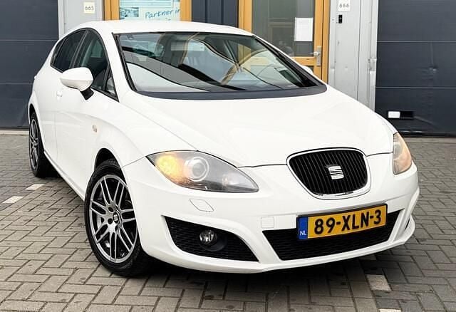 Wit Gebruikt 2012 Seat Leon Copa Hatchback | € 3.999 (Super prijs) - Afbeelding 1/4