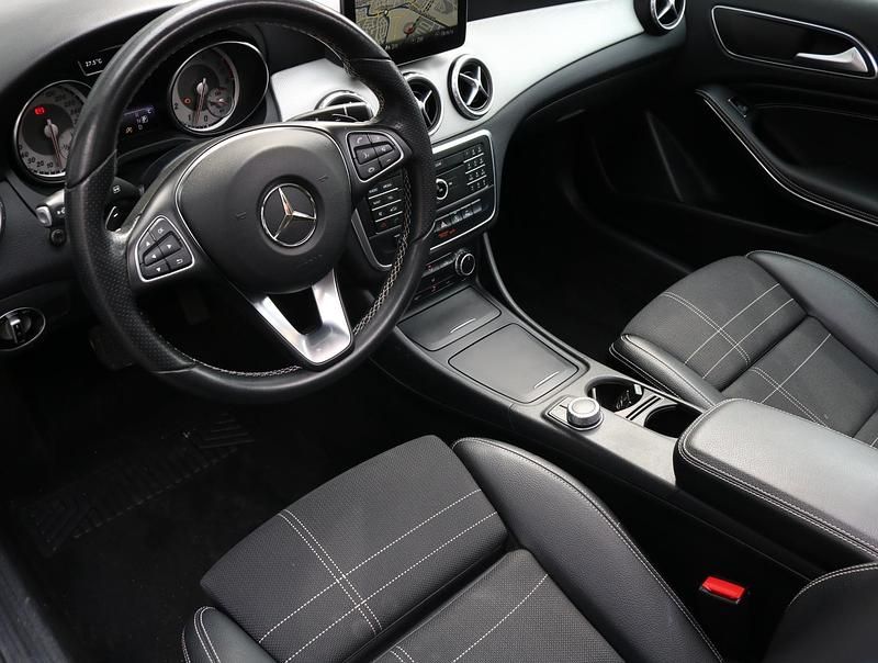 Occasion Mercedes GLA180 Ambition 123 PK (90 kW) 2017 Bruin SUV