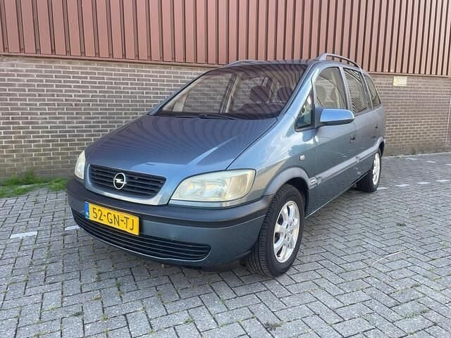 Blauw Gebruikt 2001 Opel Zafira Comfort MPV | € 1.150 (Goede deal) - Afbeelding 1/4
