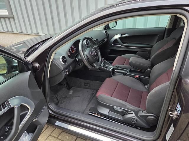 Occasion Audi A3 Attraction 125 PK (91 kW) 2008 Grijs (metallic) Hatchback