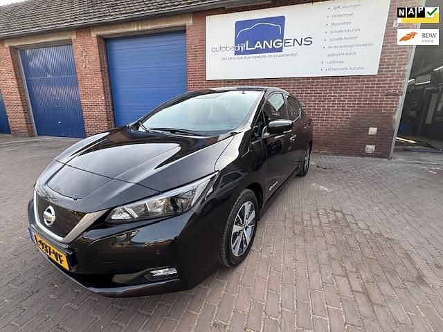 Zwart Gebruikt 2018 Nissan Leaf Acenta Hatchback | € 11.950 (Eerlijke prijs) - Afbeelding 1/4