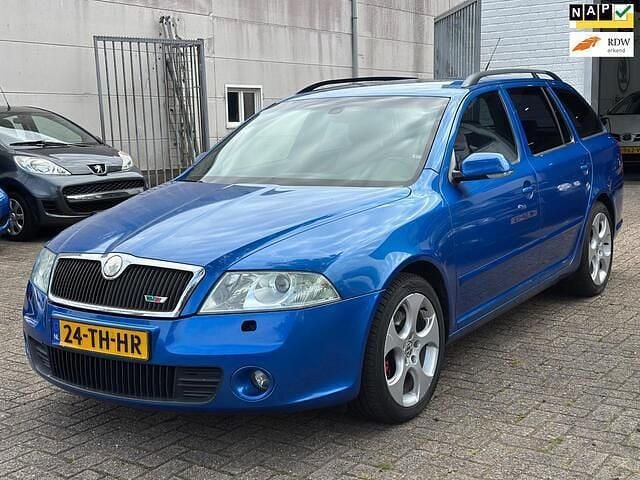 Blauw Gebruikt 2006 Skoda Octavia RS Stationwagen | € 3.950 (Eerlijke prijs) - Afbeelding 1/4