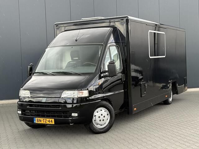 Zwart Gebruikt 1998 Fiat Ducato Van | € 11.995 (Eerlijke prijs) - Afbeelding 1/4